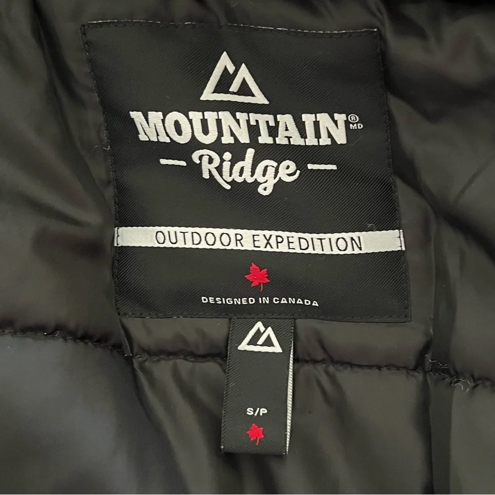 Women's Bold Red Ski & Snow Jacket - Picture 9 of 11